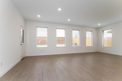 1912 Ponderosa Pine Ln, Oklahoma City, OK 73128 - photo 3