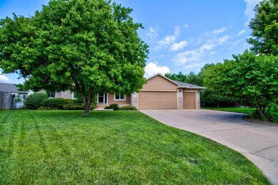 1033 N Cedar Downs Cir, Wichita, KS 67235 - photo 5