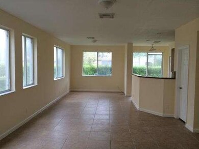 3035 Laurel Ridge Cir, Riviera Beach, FL 33404 - photo 2