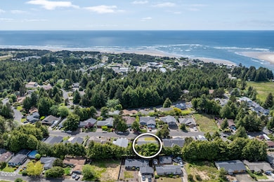 1345 SW Fairway Dr, Waldport, OR 97394 - photo 2