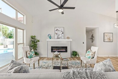Beautiful Living Room w/Fireplace