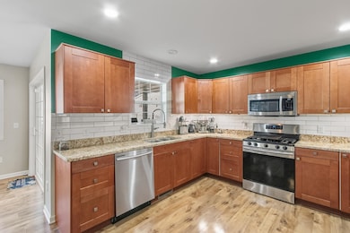 1411 16th St, Baraboo, WI 53913 - photo 5