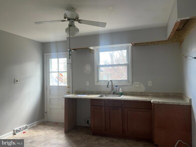 1103 Litchfield Rd, Idlewylde, MD 21239 - photo 3