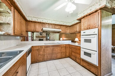 5204 Ryan Acres Dr, Pearland, TX 77584 - photo 6