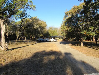 12245 Tiger Rd, Helotes, TX 78023 - photo 3