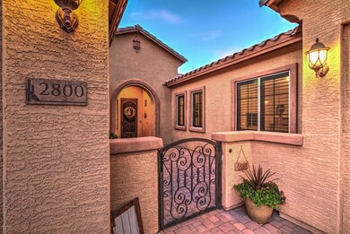 2800 E Wisteria Dr-16