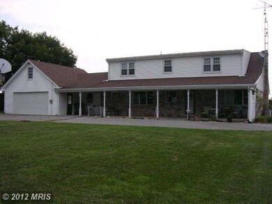 4746 Heckman Dr, Saint Thomas, PA 17252 - photo 3