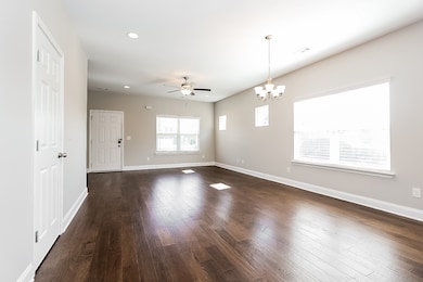 608 Oakvale Ln, Mount Juliet, TN 37122 - photo 3