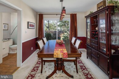 8420 Grenoble Ct, Springfield, VA 22152 - photo 7