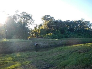 4916 Grand Bayou Dr, Marrero, LA 70072 - photo 4