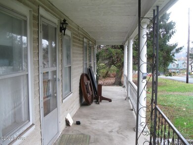 356 Ridge Ave, Hawley, PA 18428 - photo 4