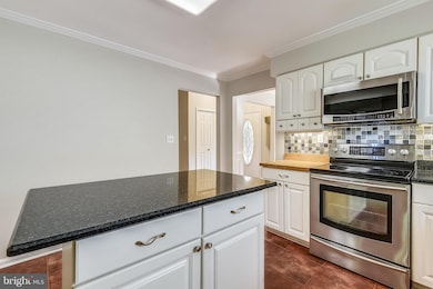 412 Beach Dr, Annapolis, MD 21403 - photo 4