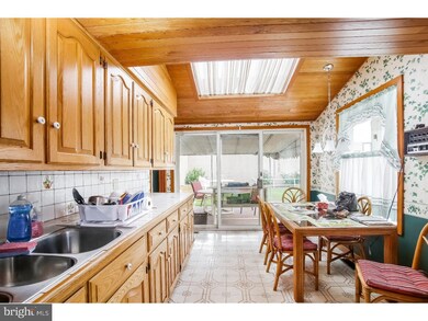 4617 Almond St unit 21, Philadelphia, PA 19137 - photo 7