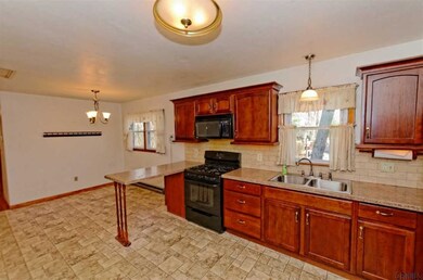 239 Lapp Rd, Clifton Park, NY 12065 - photo 5
