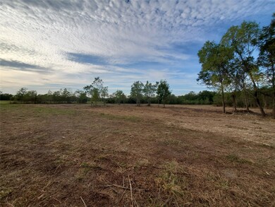 1305 Rymal Rd, Alvin, TX 77511 - photo 6