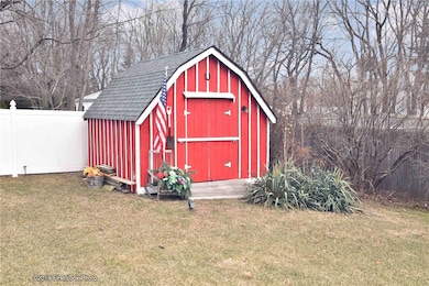 37 Austin Ave, Greenville, RI 02828 - photo 6