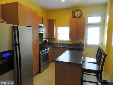 132 N Lakewood Ave, Baltimore, MD 21224 - photo 5