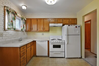 984 S Hague Ave, Columbus, OH 43204 - photo 7