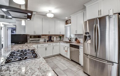 KITCHEN 4
