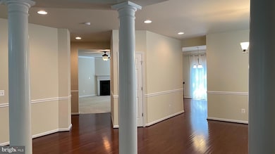 12437 Pfitzner Ct, Woodbridge, VA 22192 - photo 7