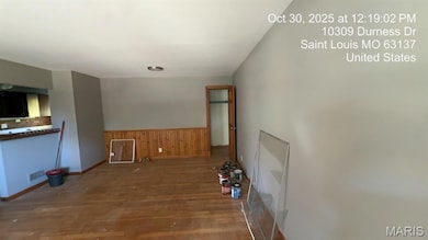 10309 Durness Dr unit 1, Saint Louis, MO 63137 - photo 2