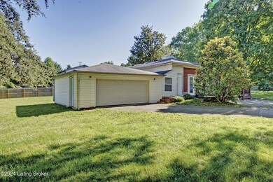 6802 Beulah Church Rd, Louisville, KY 40228 - photo 5