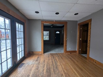 3366 11th St, Wyandotte, MI 48192 - photo 4