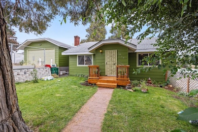 1019 Laurel St, Klamath Falls, OR 97601 - photo 2