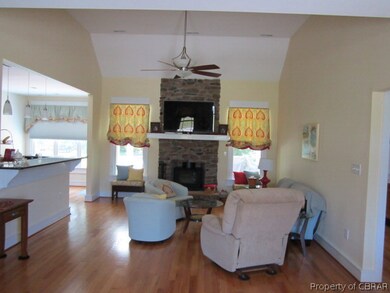 670 Rivergate Terrace, West Point, VA 23181 - photo 6