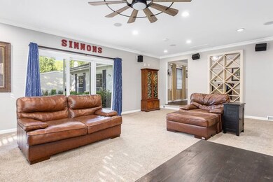 250 Bay Colony Dr, Naperville, IL 60565 - photo 5