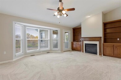 Built-in bookshelves/cabinets in living room