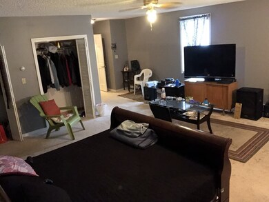 61 1/2 Warren St, Lawrence, MA 01841 - photo 4