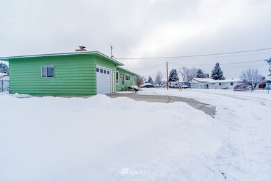 1804 Glen St NE, East Wenatchee, WA 98802 - photo 5