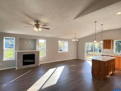 1456 Crittenden St SW, Albany, OR 97321 - photo 5