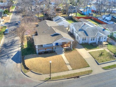 Front - 1.5 miles to Mid Town, 2 blocks to the pla