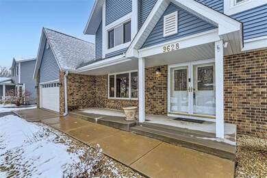 03 Exterior Front Entry (10).jpg