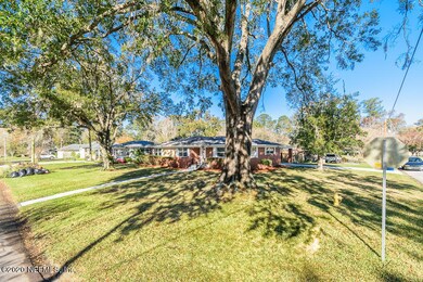 5303 Yerkes St, Jacksonville, FL 32205 - photo 4