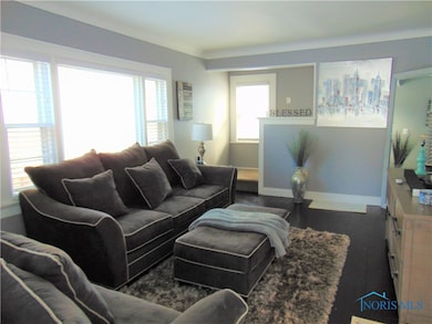 2339 Georgetown Ave, Toledo, OH 43613 - photo 2