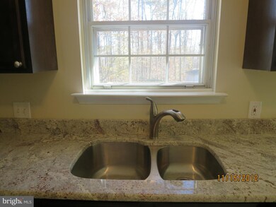 18085 Tompkins Ct, Dumfries, VA 22026 - photo 7