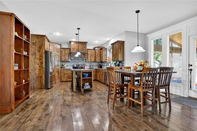 16685 S Lind Rd, Olathe, KS 66062 - photo 6