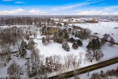 1044 N Oxford Rd, Oxford, MI 48371 - photo 3