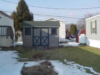 1077 Aspen St, Laurys Station, PA 18059 - photo 2