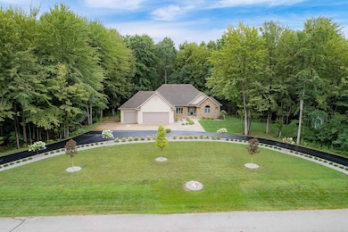 2262 N Rolling Ridge Dr, Midland, MI 48642 - photo 3