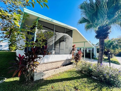 294 Buckeye Blvd, Lakeland, FL 33813 - photo 2