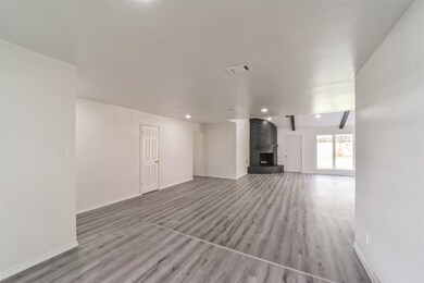 8015 Green Lawn Dr, Houston, TX 77088 - photo 7