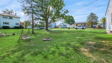 25-z 218 W Elmwood008