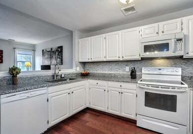 26 Hobart Ln, Rockland, MA 02370 - photo 4