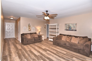 642 E 138th Place, Glenpool, OK 74033 - photo 4