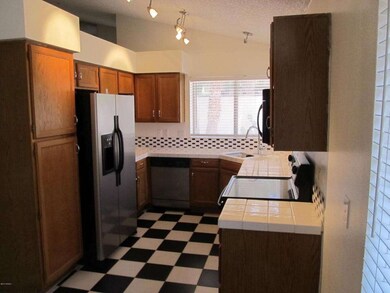 Kitchen - Fridge Vw