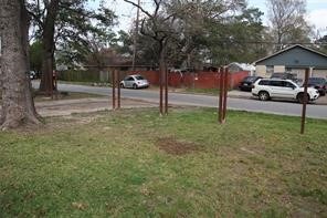 10529 Kelburn Dr, Houston, TX 77016 - photo 4